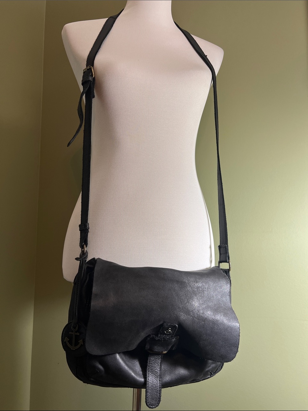 Harbour 2nd | Black Leather Crossbody Bag